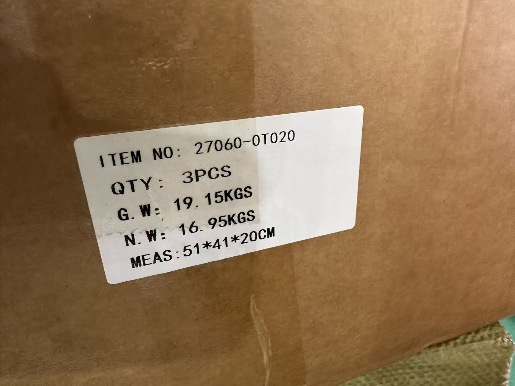 Toyota 27060-0T020 Alternator view 4