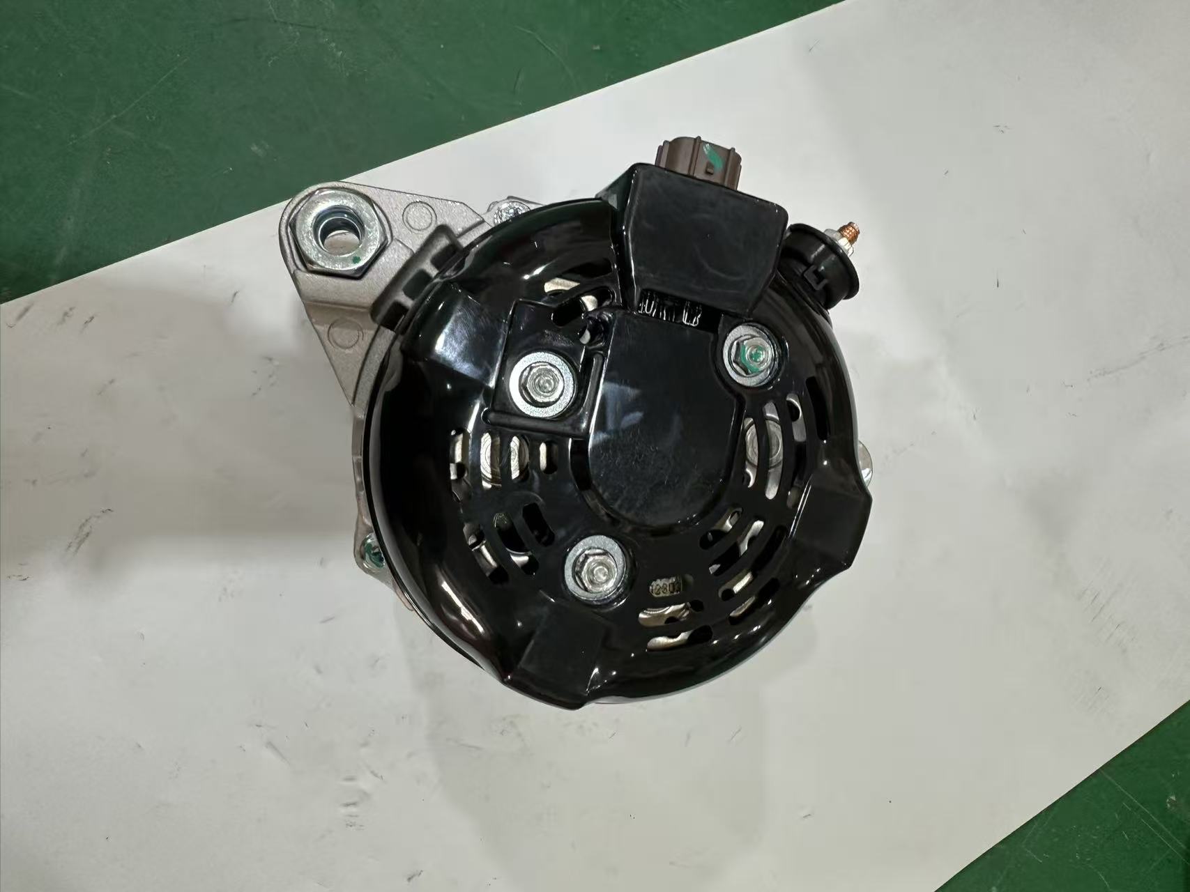 Toyota 27060-0T020 Alternator view 7