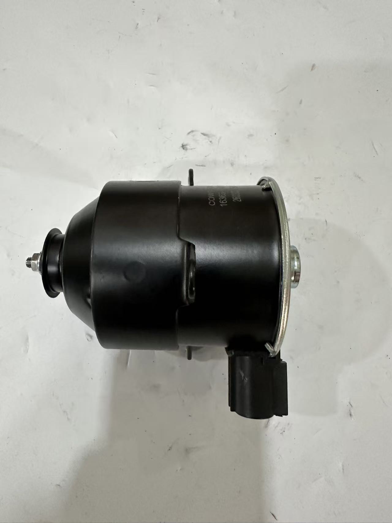 Toyota 16363-0H010 Cooling Fan Motor view 2