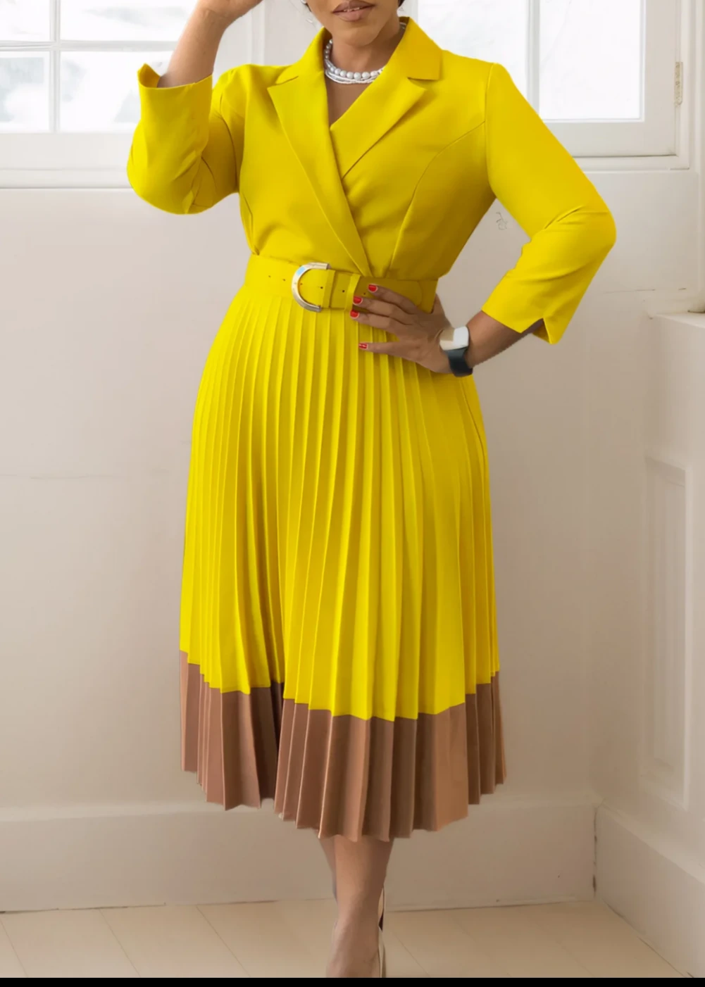 Black Blazer-Style Pleated Midi Dress view 10