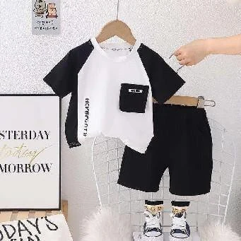 Black Raglan Pocket Tee and Shorts Set showcase