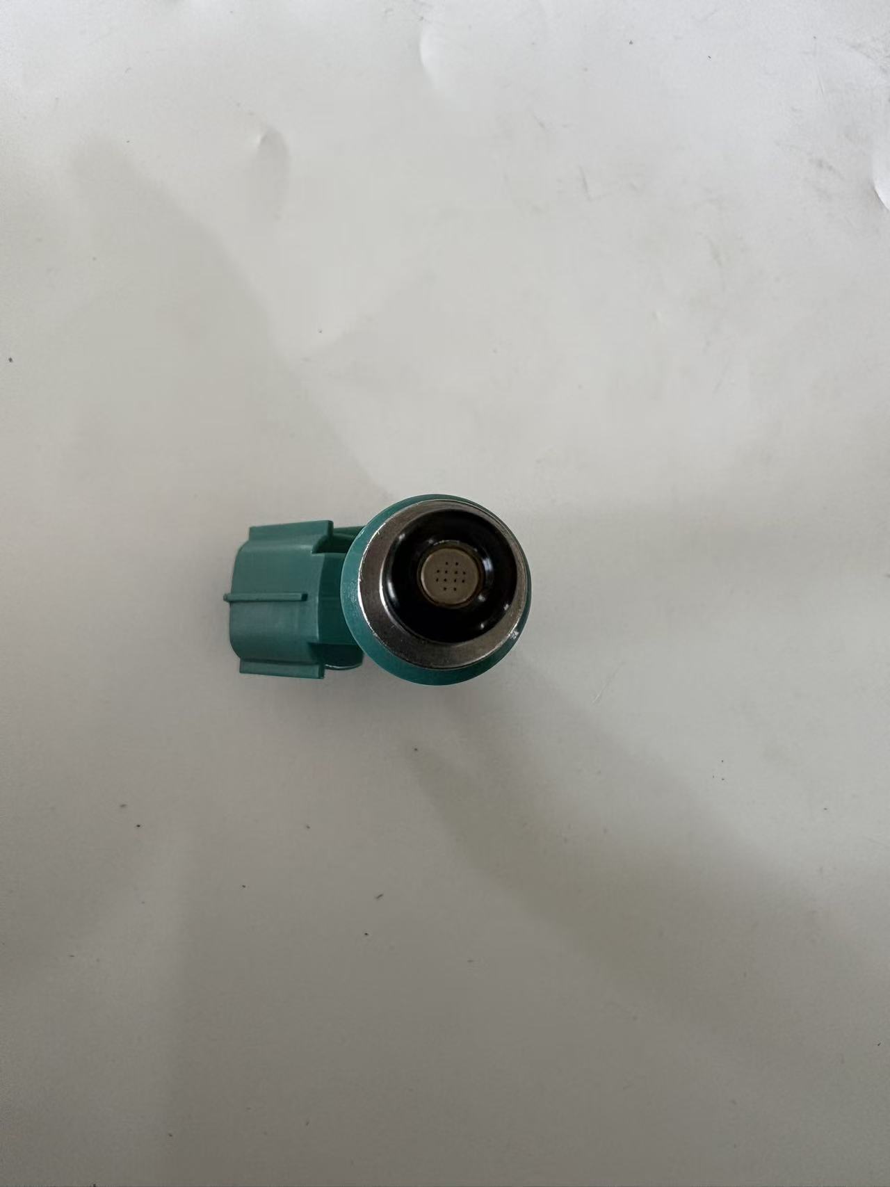 Toyota 23209-0H030 Fuel Injector view 2