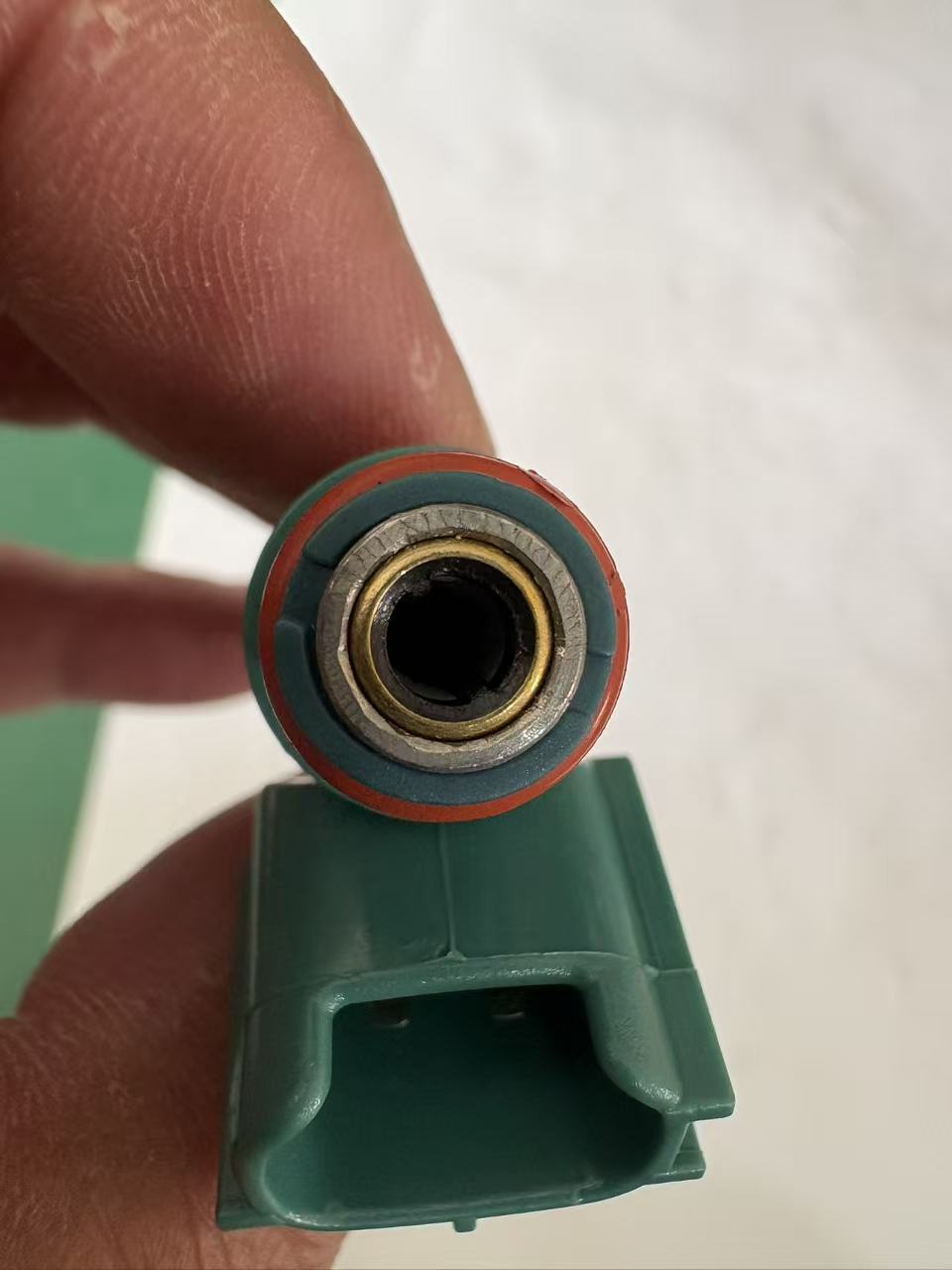 Toyota 23209-0H030 Fuel Injector view 3