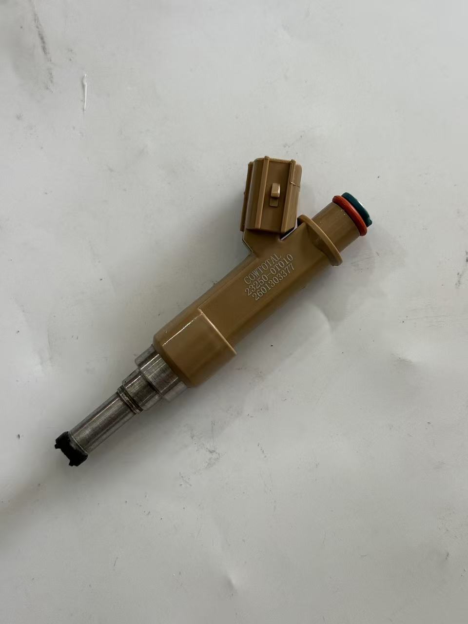 Toyota 23250-0T010 Fuel Injector view 5