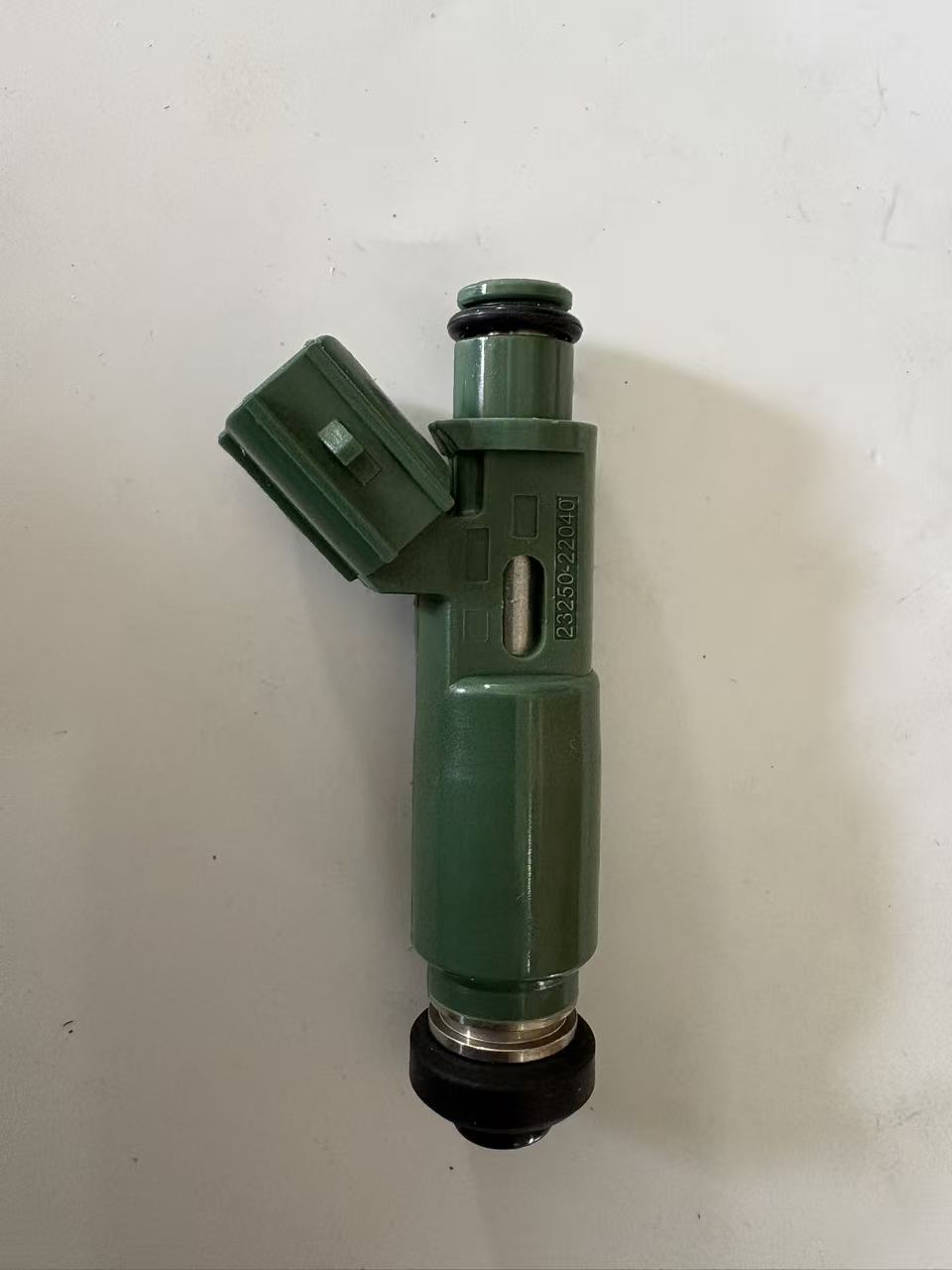 Toyota 23250-22040 Fuel Injector view 4