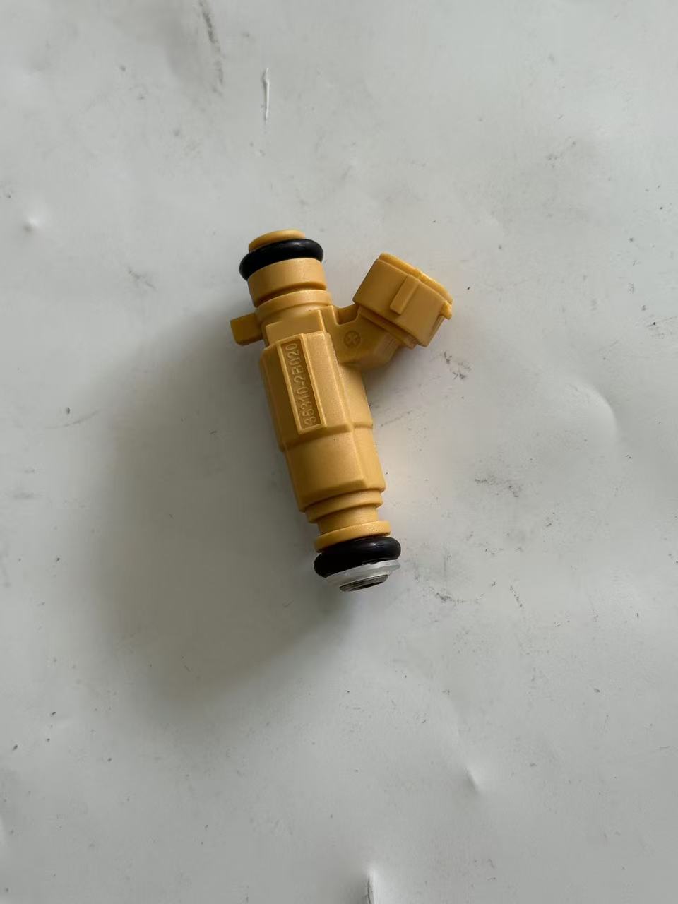 Hyundai 35310-2B020 Fuel Injector view 6