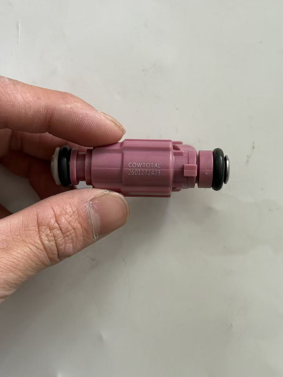 Hyundai 35310-37170 Fuel Injector view 4