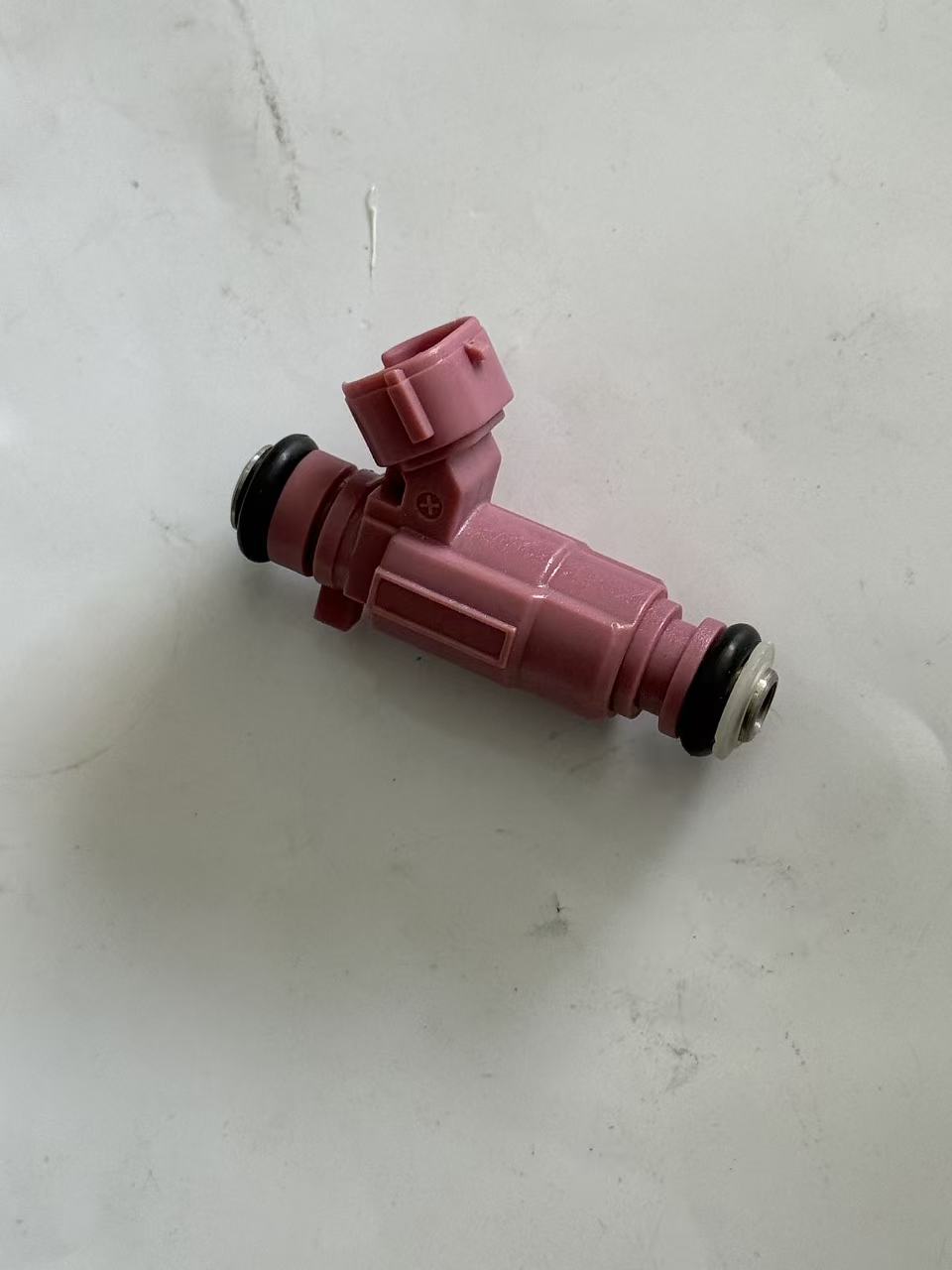 Hyundai 35310-37170 Fuel Injector view 6