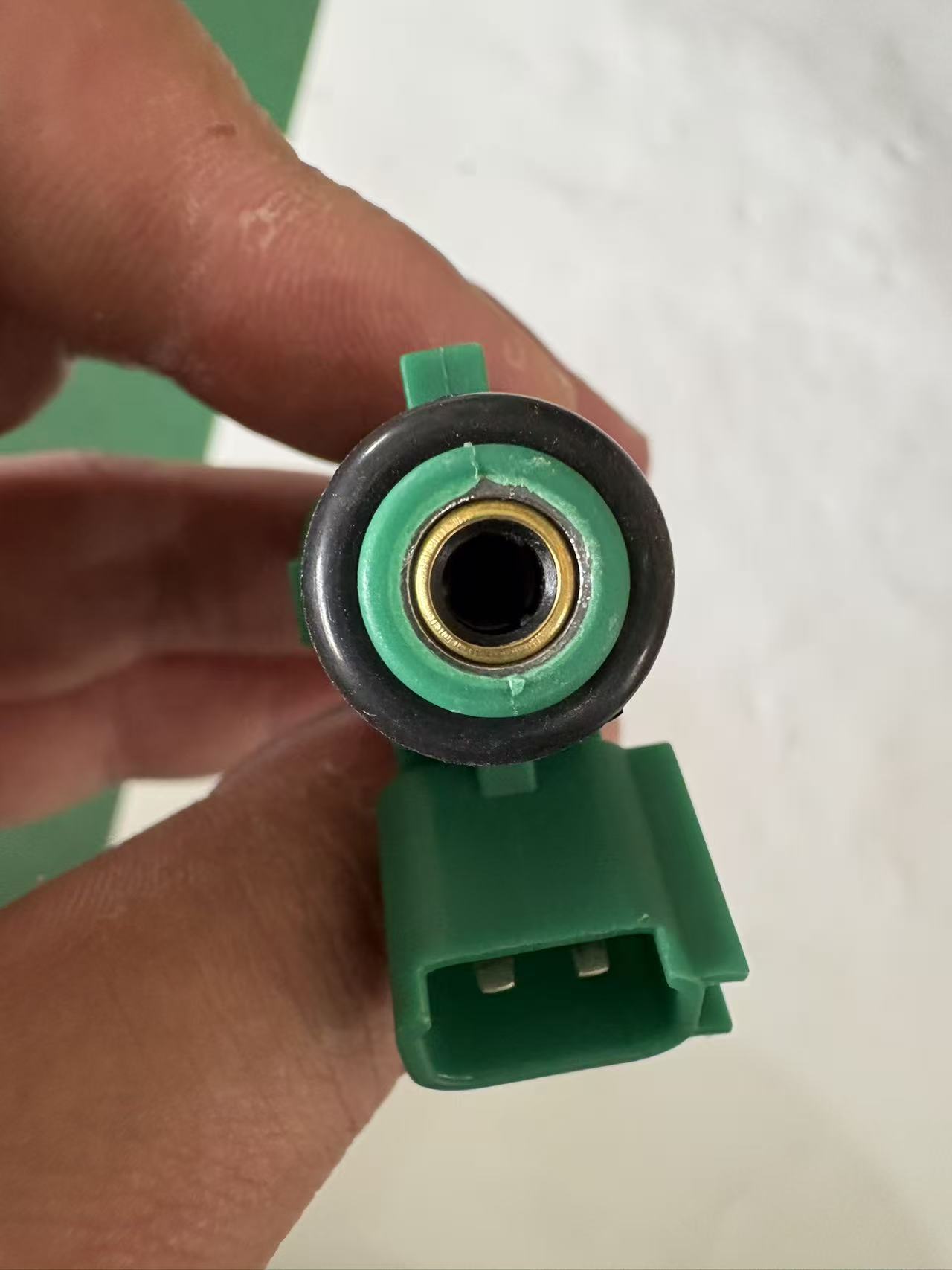 Hyundai 35310-3C400 Fuel Injector view 3