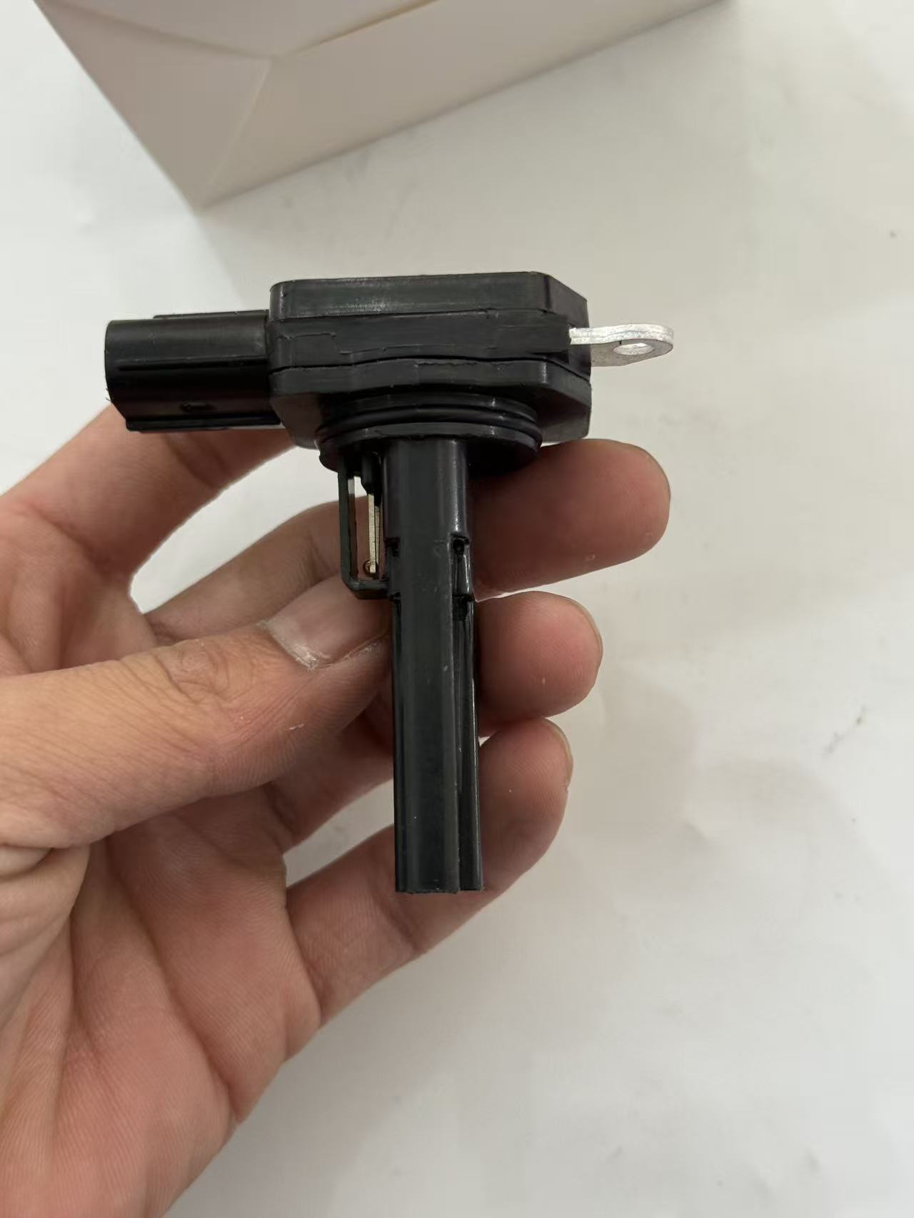 Toyota 22204-0T010 MAF Sensor view 3