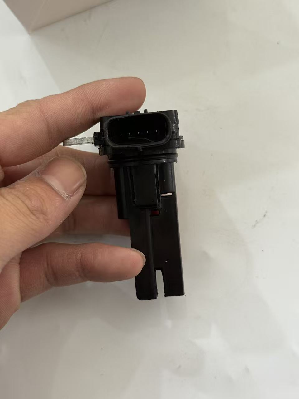Toyota 22204-0T010 MAF Sensor view 4
