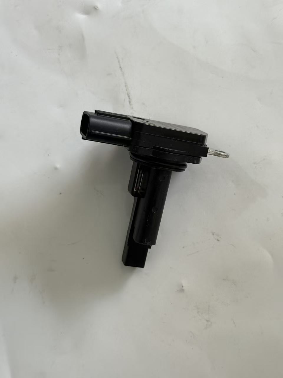 Toyota 22204-0T040 MAF Sensor view 4
