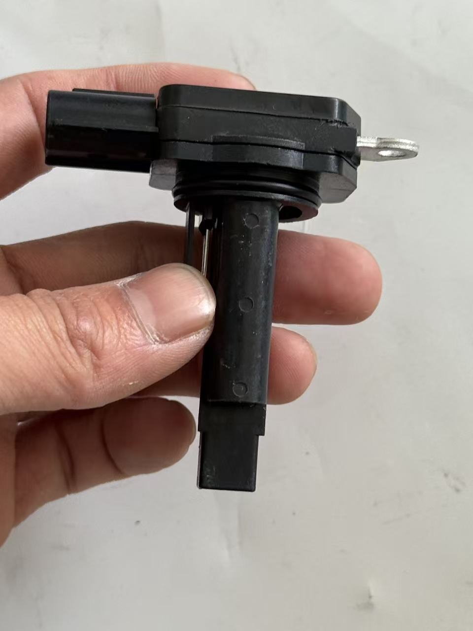 Toyota 22204-0V020 MAF Sensor view 3