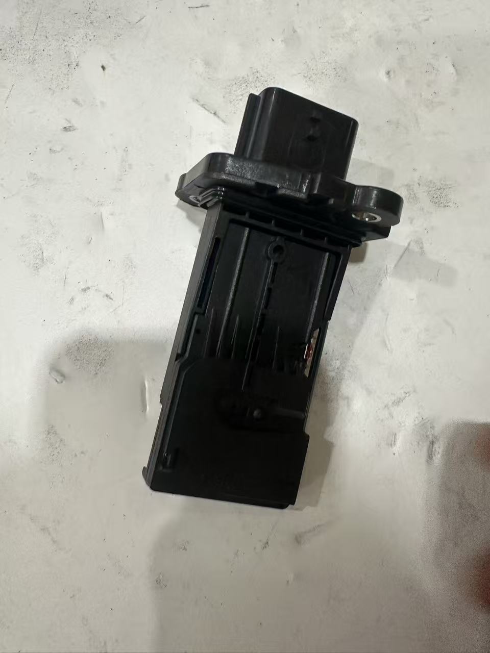 Nissan 22680-1MG0A MAF Sensor view 3