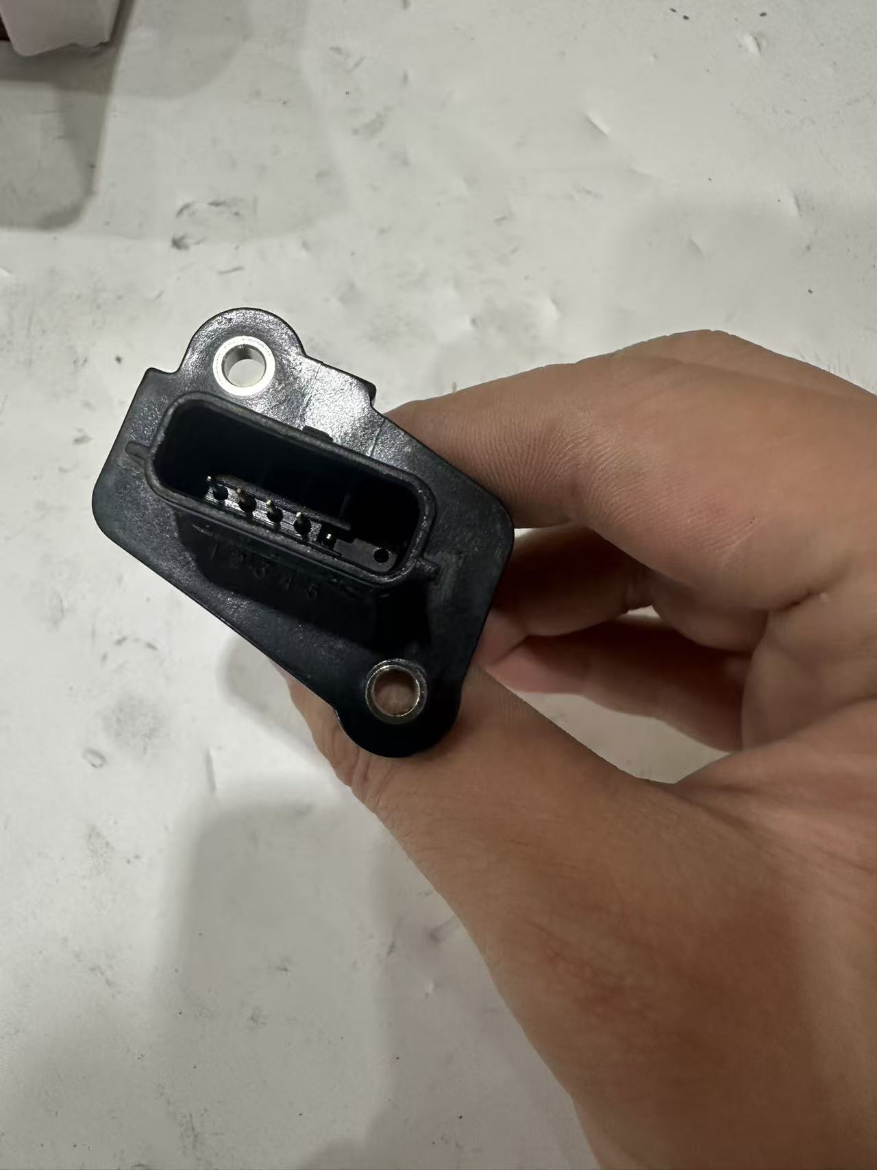 Nissan 22680-1MG0A MAF Sensor view 4