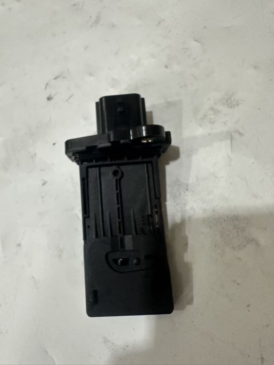 Nissan 22680-3VA0A MAF Sensor view 3