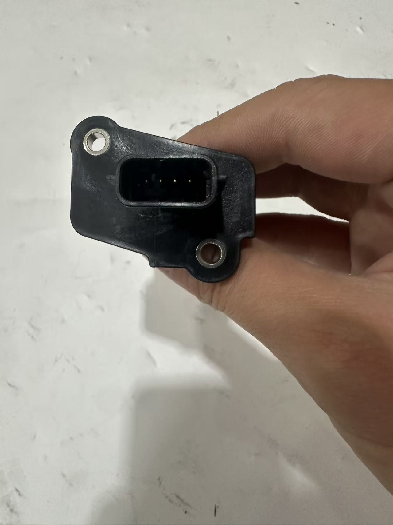 Nissan 22680-3VA0A MAF Sensor view 4