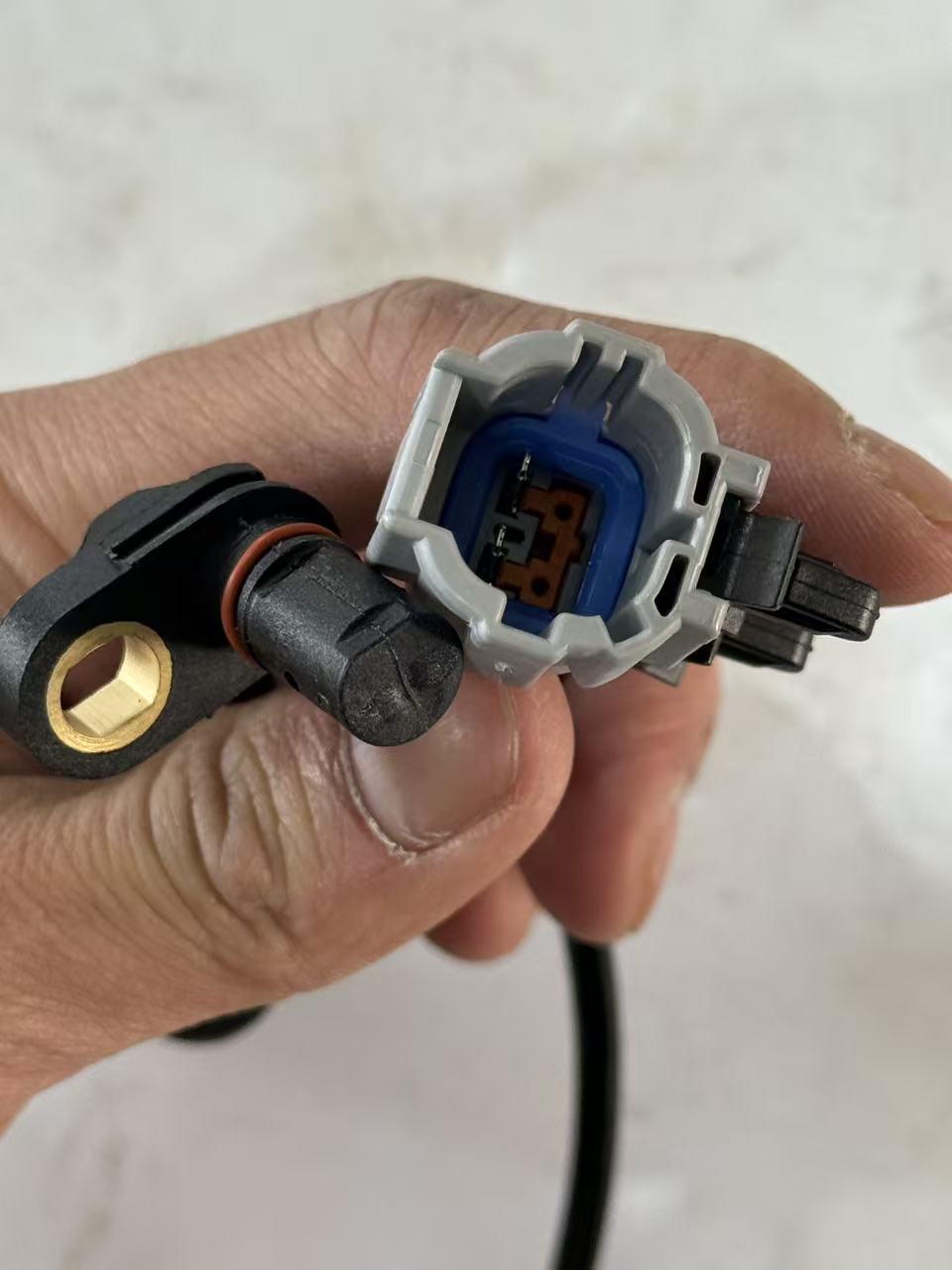 Nissan 47910-EA025 ABS Sensor view 3