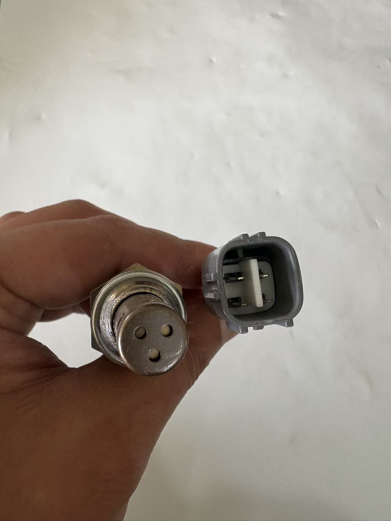 Toyota 89465-60300 Oxygen Sensor view 3