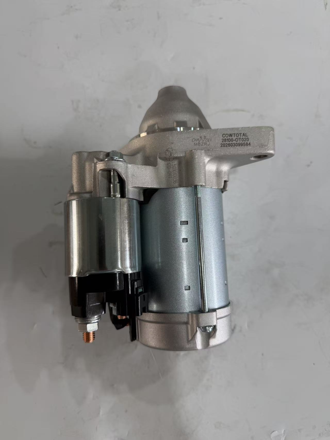 Toyota 28100-0T020 Starter Motor showcase