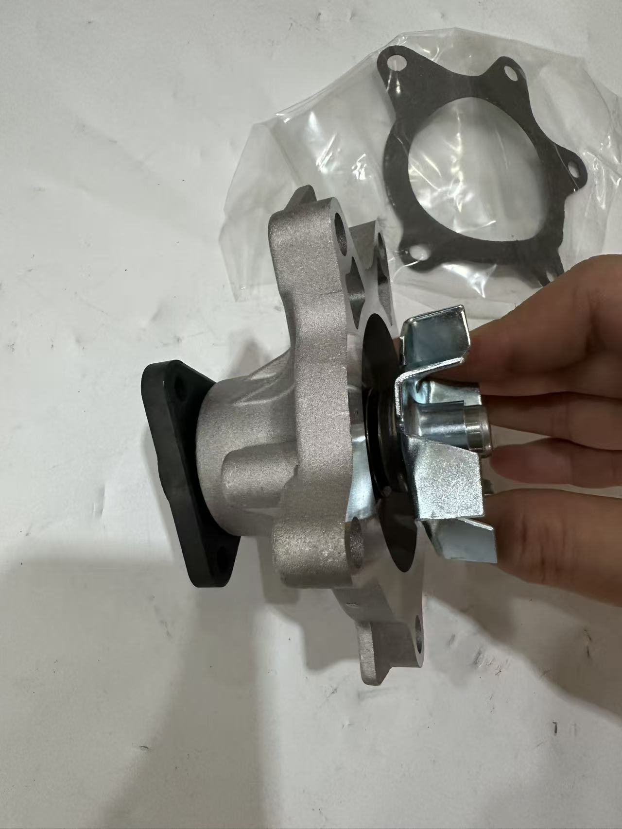 Toyota 16100-29155 Engine Water Pump JSK-WPM-005 photo 1