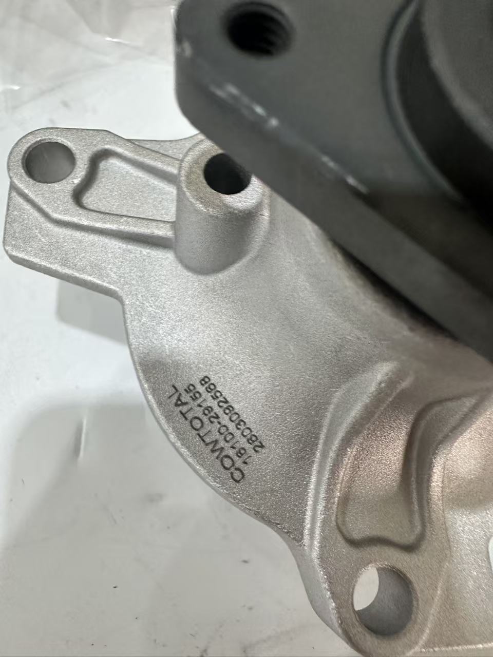 Toyota 16100-29155 Engine Water Pump view 8