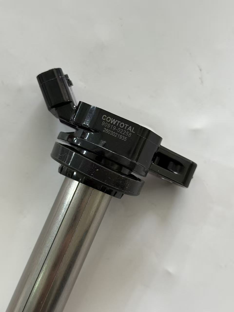 90919-02258 Ignition Coil view 3